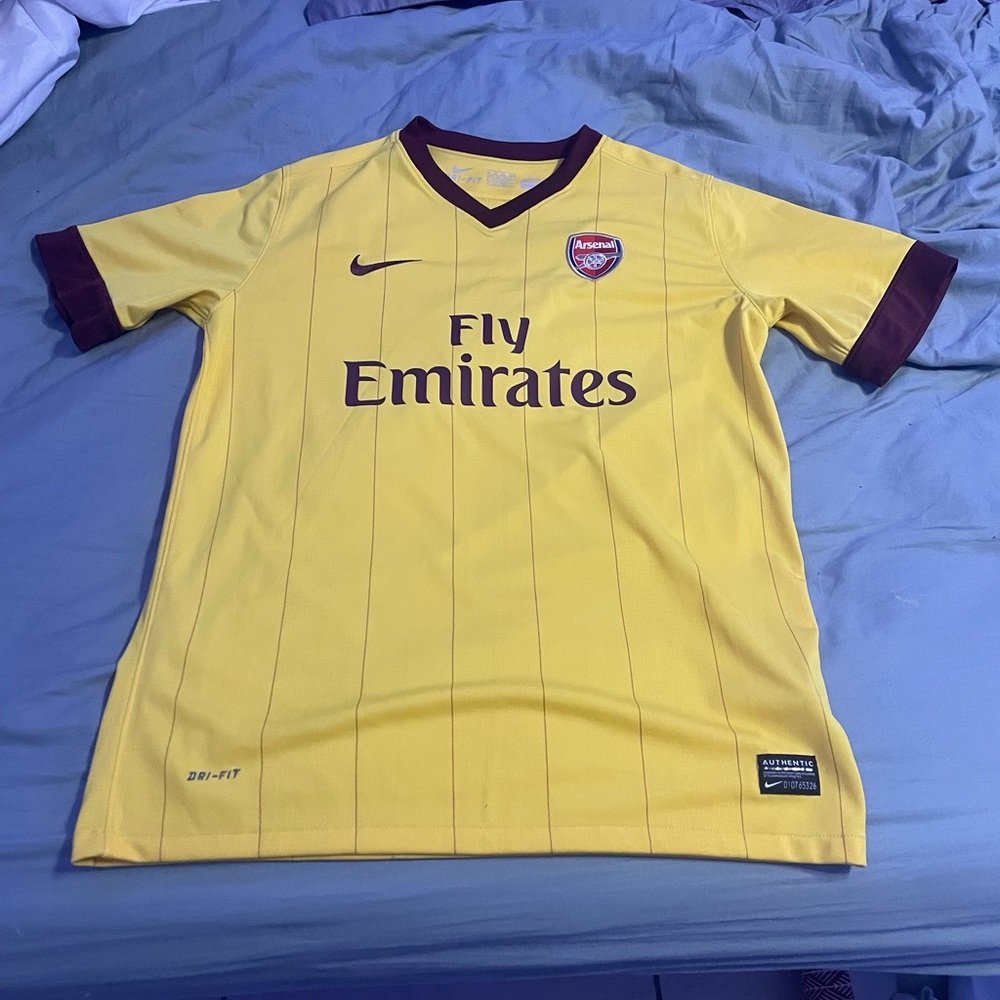 Nike Arsenal Yellow Soccer Jersey